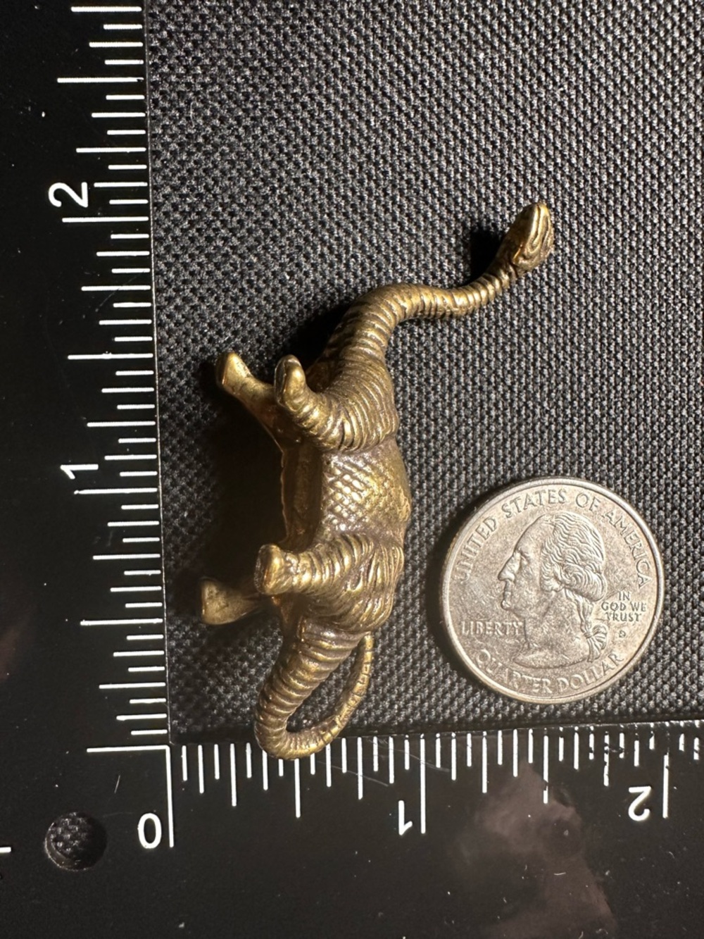 Brass-Colored Brachiosaurus Reptile Figurine - Vintage Style - Picture 14 of 14
